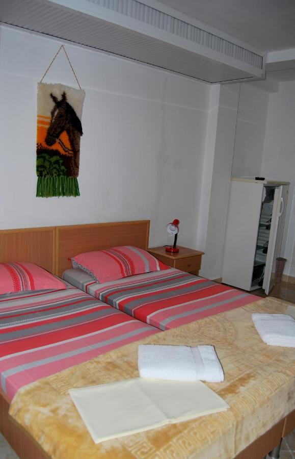 Omega Apartments Улцинь Экстерьер фото